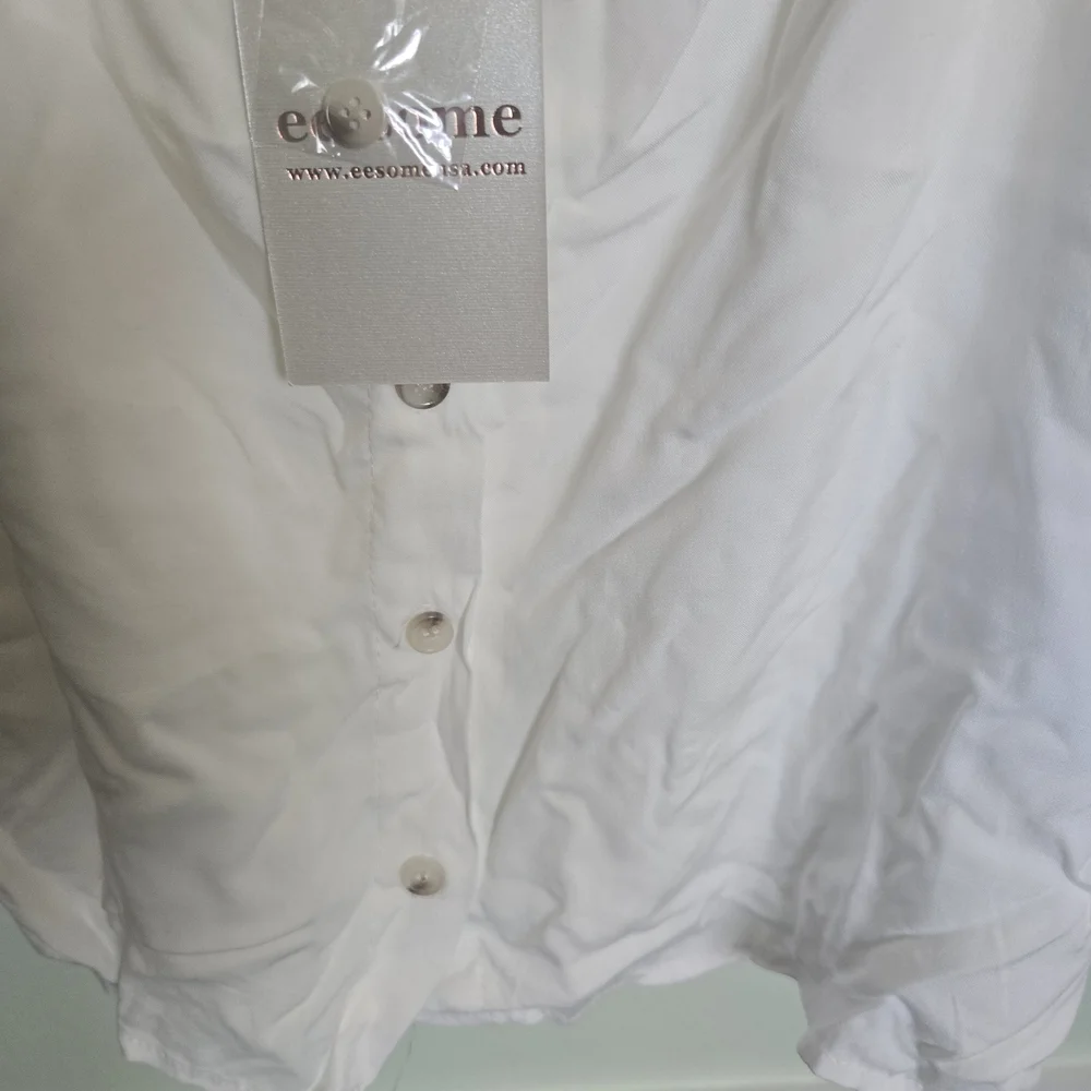 eesome White Ruffle-Strap Button Front Tank - Picture 3 of 3